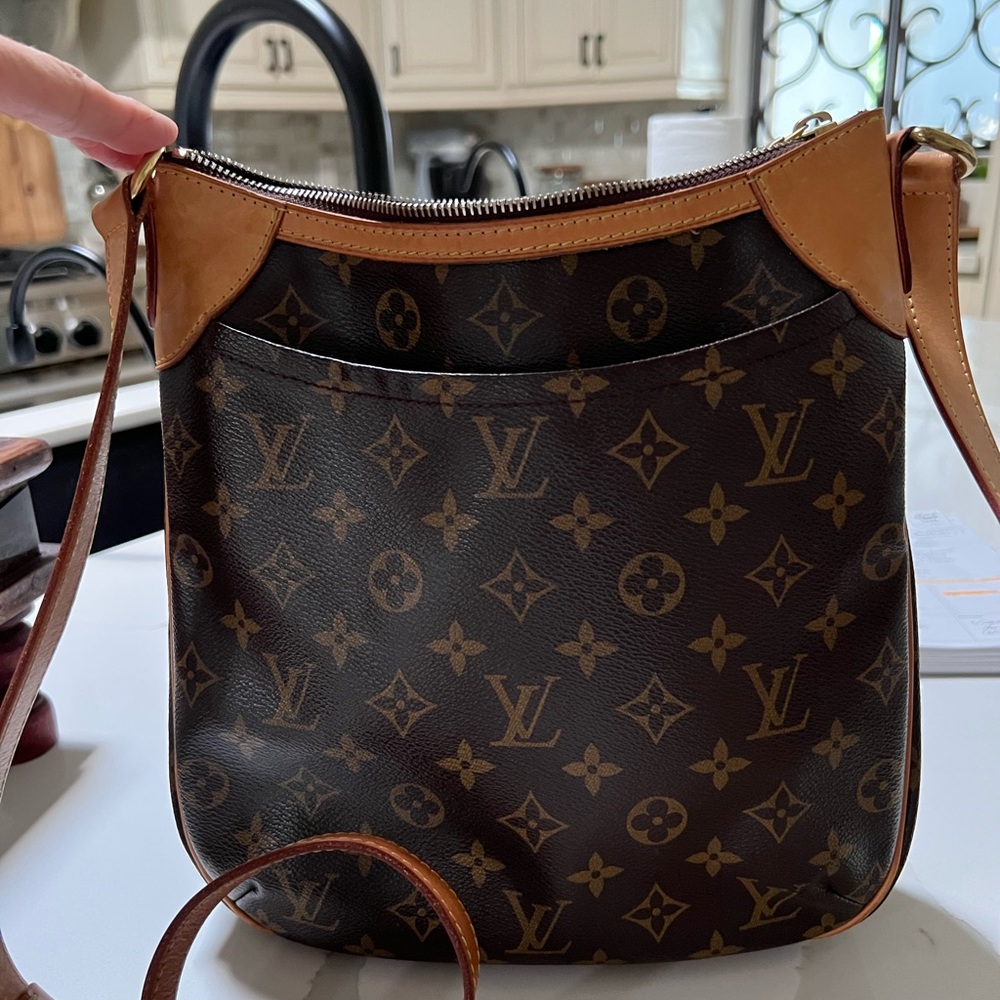 Louis Vuitton Odean Mm Long Strap Cross Body
